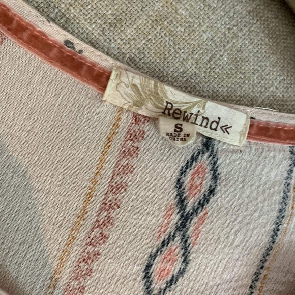 Rewind Long Sleeve Patterned Top - Picture 4 of 4